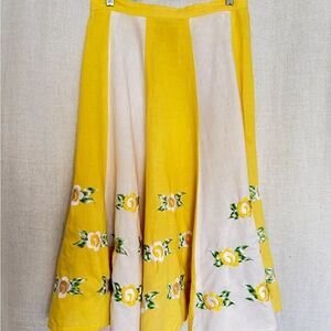 HAndmade vintage cotton Yellow / white Skirt w flower appliqué